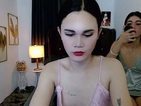 Snapshot of airyloove chatting on November 8, 2025, 11:19 pm airyloove online show from November 8, 2025, 11:19 pm