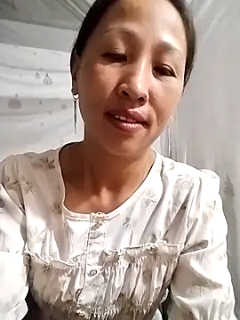 cute love00 online show from October 31, 2025, 9:22 pm