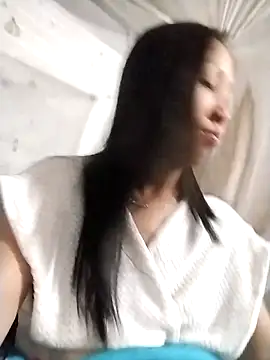 Snapshot of cute_love00 chatting on February 21, 2026, 11:23 am cute love00 online show from February 21, 2026, 11:23 am