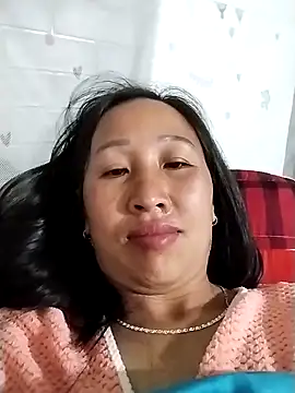 Snapshot of cute_love00 chatting on February 28, 2026, 9:25 pm cute love00 online show from February 28, 2026, 9:25 pm