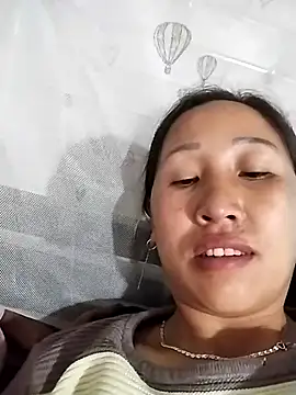 Snapshot of cute_love00 chatting on February 20, 2026, 7:21 am cute love00 online show from February 20, 2026, 7:21 am