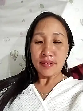 Snapshot of cute_love00 chatting on February 14, 2026, 1:55 pm cute love00 online show from February 14, 2026, 1:55 pm