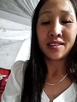 Snapshot of cute_love00 chatting on February 27, 2026, 1:22 pm cute love00 online show from February 27, 2026, 1:22 pm