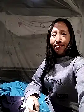 Snapshot of cute_love00 chatting on February 8, 2026, 11:57 pm cute love00 online show from February 8, 2026, 11:57 pm