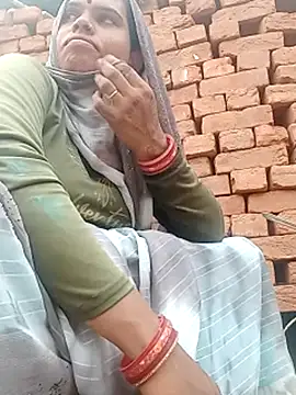 Snapshot of Soniya_pandit chatting on July 19, 2026, 1:47 am Soniya pandit online show from July 19, 2026, 1:47 am