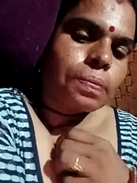 Snapshot of Soniya_pandit chatting on July 26, 2026, 4:14 pm Soniya pandit online show from July 26, 2026, 4:14 pm