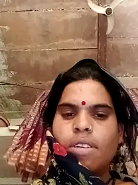 Snapshot of Soniya_pandit chatting on April 15, 2026, 9:37 am Soniya pandit online show from April 15, 2026, 9:37 am