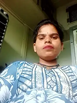 Snapshot of Soniya_pandit chatting on May 4, 2026, 10:51 am Soniya pandit online show from May 4, 2026, 10:51 am