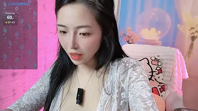 Snapshot of Ya-Ya- chatting on December 18, 2025, 10:41 am Ya-Ya- online show from December 18, 2025, 10:41 am