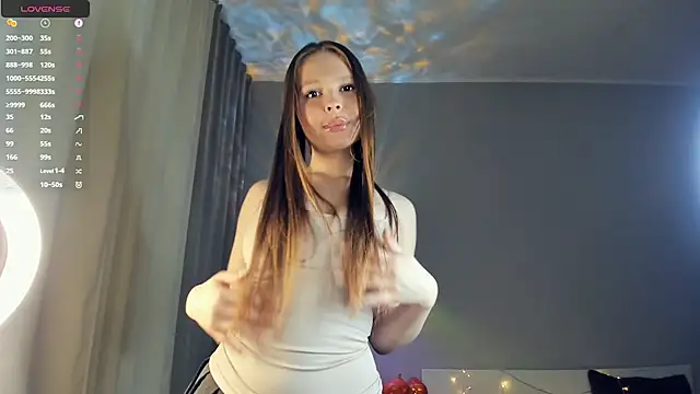 BelleDream online show from November 1, 2025, 6:13 pm