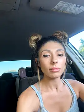 bbgurlnickii online show from October 26, 2025, 10:21 pm