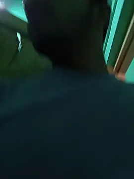 sexofbro online show from December 17, 2025, 7:35 am