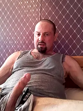 Snapshot of _NEREZA_ chatting on July 13, 2026, 4:17 pm NEREZA online show from July 13, 2026, 4:17 pm