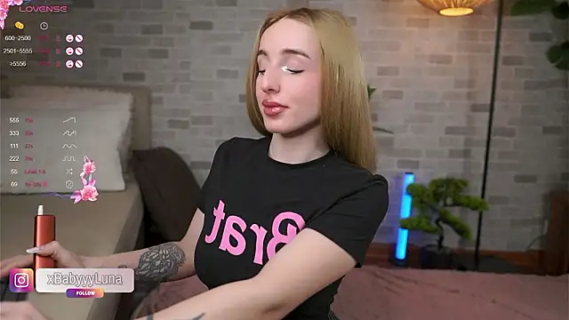 BabyyyLunaX online show from March 4, 2026, 3:03 am