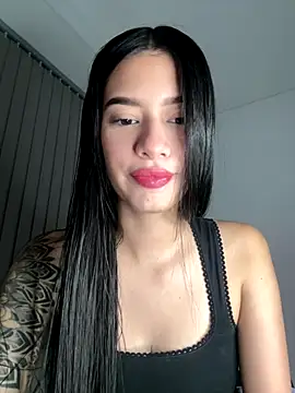 Snapshot of giasteele chatting on November 11, 2025, 1:22 am giasteele online show from November 11, 2025, 1:22 am