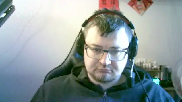 Snapshot of SirAbuser chatting on February 6, 2026, 6:42 am SirAbuser online show from February 6, 2026, 6:42 am