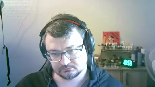 Snapshot of SirAbuser chatting on February 18, 2026, 8:00 am SirAbuser online show from February 18, 2026, 8:00 am