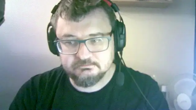 Snapshot of SirAbuser chatting on December 19, 2025, 6:27 am SirAbuser online show from December 19, 2025, 6:27 am