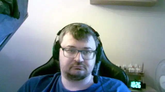 Snapshot of SirAbuser chatting on October 31, 2025, 7:27 am SirAbuser online show from October 31, 2025, 7:27 am