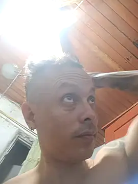 JuceAn14 online show from November 18, 2025, 5:33 am