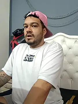 Snapshot of Stevens_db chatting on September 14, 2025, 7:36 pm Stevens db online show from September 14, 2025, 7:36 pm