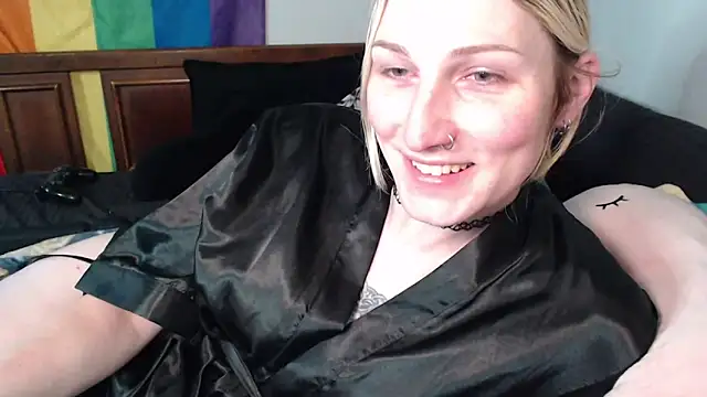Snapshot of AthenaAphrodisia chatting on April 23, 2026, 8:43 pm AthenaAphrodisia online show from April 23, 2026, 8:43 pm