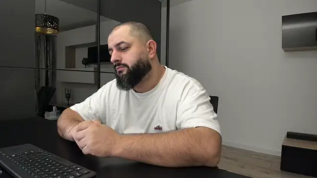 DravenPeak online show from October 20, 2025, 2:46 am