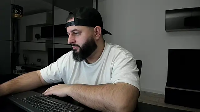 Snapshot of DravenPeak chatting on February 20, 2026, 7:27 pm DravenPeak online show from February 20, 2026, 7:27 pm