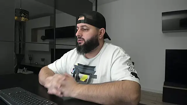 Snapshot of DravenPeak chatting on January 13, 2026, 7:18 pm DravenPeak online show from January 13, 2026, 7:18 pm