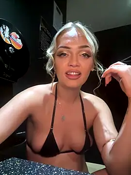 lollylicious22 online show from September 12, 2025, 12:55 am