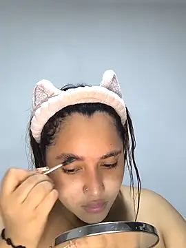 butterfly777  online show from October 28, 2025, 12:11 am