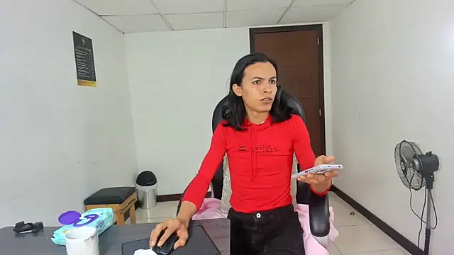 Snapshot of Aisha_hotts777 chatting on February 13, 2026, 3:39 am Aisha hotts777 online show from February 13, 2026, 3:39 am