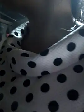 Snapshot of Cklovesu47244 chatting on September 27, 2025, 12:50 am Cklovesu47244 online show from September 27, 2025, 12:50 am