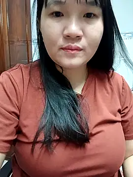  Babyrose  online show from September 17, 2025, 7:27 pm