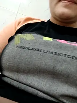 Snapshot of _Babyrose_ chatting on February 25, 2026, 1:44 pm Babyrose online show from February 25, 2026, 1:44 pm