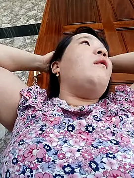  Babyrose  online show from September 10, 2025, 6:01 am