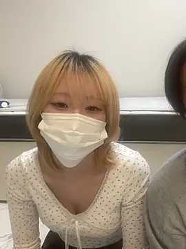 Snapshot of reon_reonreon chatting on February 28, 2026, 9:31 am reon reonreon online show from February 28, 2026, 9:31 am