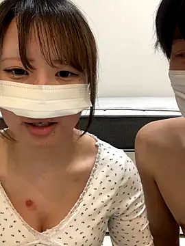 Snapshot of reon_reonreon chatting on November 13, 2025, 6:17 am reon reonreon online show from November 13, 2025, 6:17 am