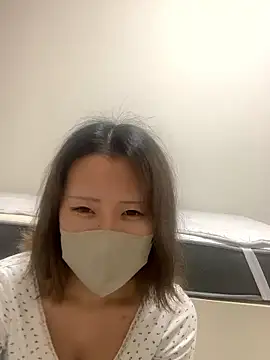 Snapshot of reon_reonreon chatting on November 6, 2025, 6:17 am reon reonreon online show from November 6, 2025, 6:17 am