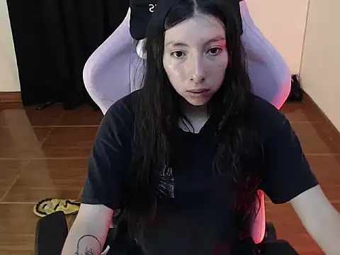 ScarlettShirahoshi online show from September 9, 2025, 6:17 pm