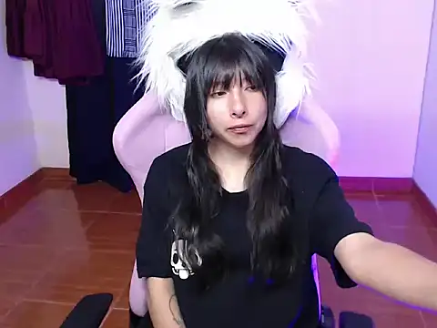 ScarlettShirahoshi online show from October 29, 2025, 7:02 pm