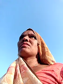 Pinky12A online show from November 8, 2025, 10:52 am