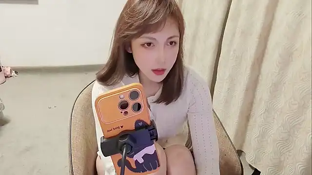 Snapshot of Shi_luo2025 chatting on March 5, 2026, 4:14 pm Shi luo2025 online show from March 5, 2026, 4:14 pm