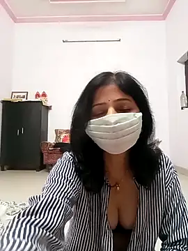 BITEXBABYlove online show from November 25, 2025, 1:28 am