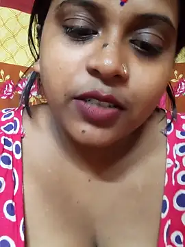 Snapshot of Hot-Show2 chatting on October 11, 2025, 9:54 am Hot-Show2 online show from October 11, 2025, 9:54 am