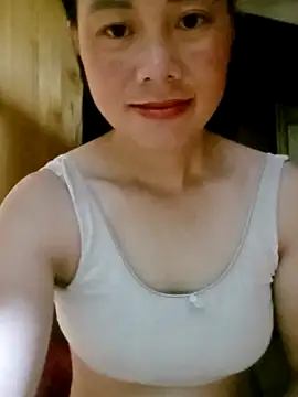 LyyChac online show from September 10, 2025, 10:09 pm