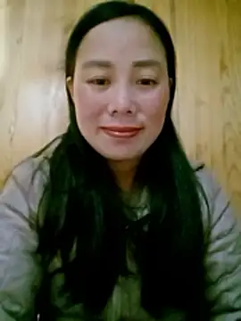 LyyChac online show from November 30, 2025, 1:23 pm