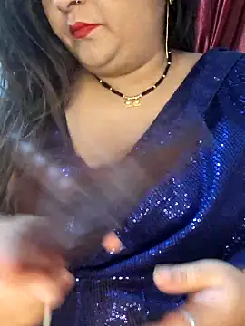 Snapshot of indian-hotmilfs chatting on October 18, 2025, 11:18 pm indian-hotmilfs online show from October 18, 2025, 11:18 pm