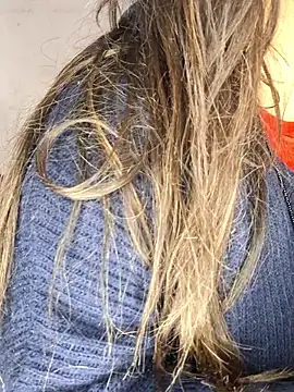 indian-hotmilfs online show from January 11, 2026, 4:14 pm