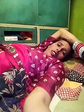 Snapshot of Arti13A chatting on October 10, 2025, 8:31 pm Arti13A online show from October 10, 2025, 8:31 pm